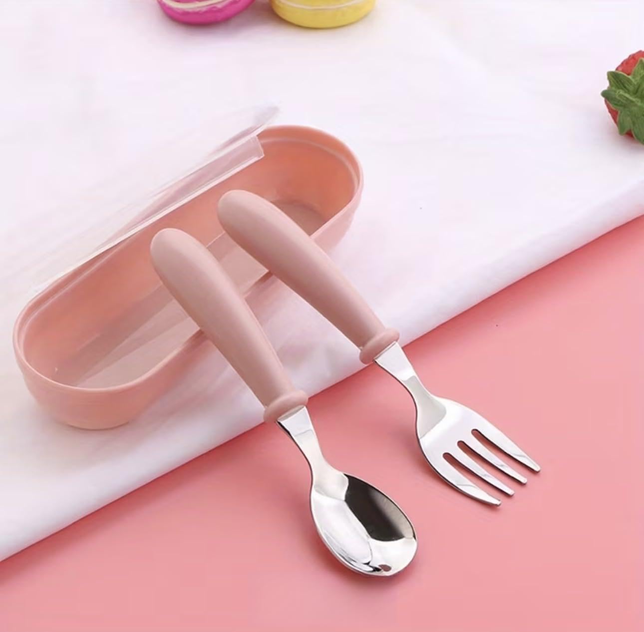 Happy Hugs Kids Cutlery Set 2 PCS – Stainless Steel Spoon and Fork with BPA-Free Portable Case | 304 Stainless Steel, Dishwasher Safe, Travel-Friendly Tableware (Pink)
