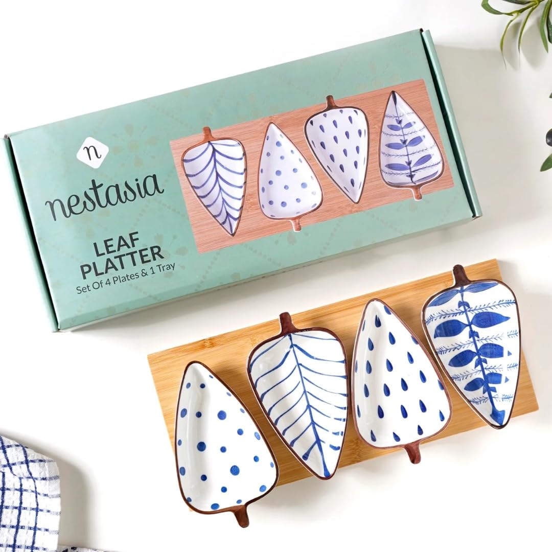 Nestasia Contemporary Leaf-Shaped Ceramic Blue and White Glossy Serving Platter with Wooden Board fo
