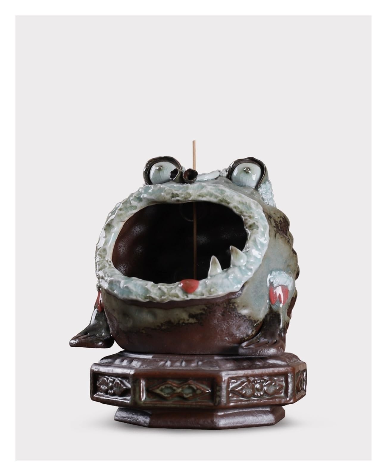Desktop Decoration Toad Ashtray Can Be Used to Hold Cigarettes and Windproof Door Entrance Key Storage Box Incense Insert Burner Ornaments Desk Decorations
