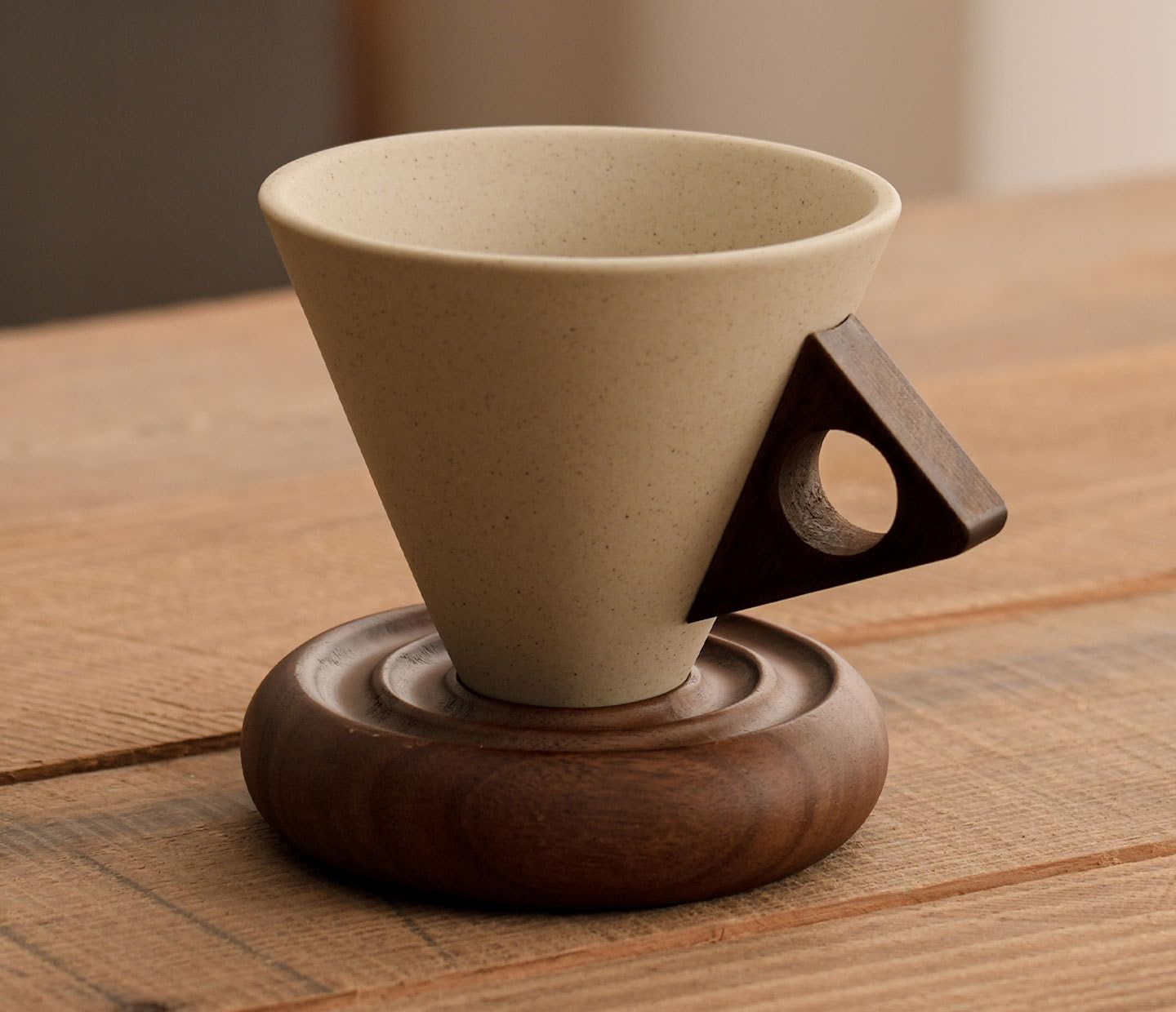 Vintage Rustic Ceramic Coffee Cup, 8.5 oz Capacity, Unique Cone Shape Design, Beige Color, Retro Style Mug for Latte, Cappuccino, Espresso, Home or Café Use (Ripple)